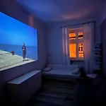 Cinema With A View Of Old Town Apartmán Krakov