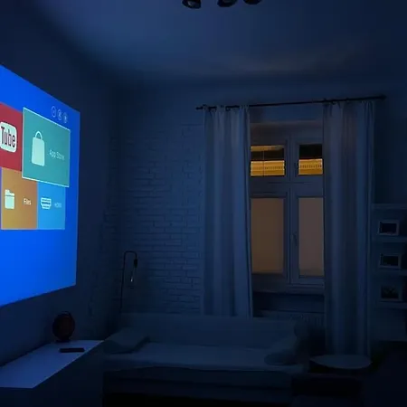 Apartment Cinema With A View Of Old Town