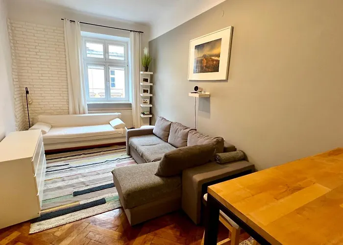 Lägenhet Cinema With A View Of Old Town Kraków